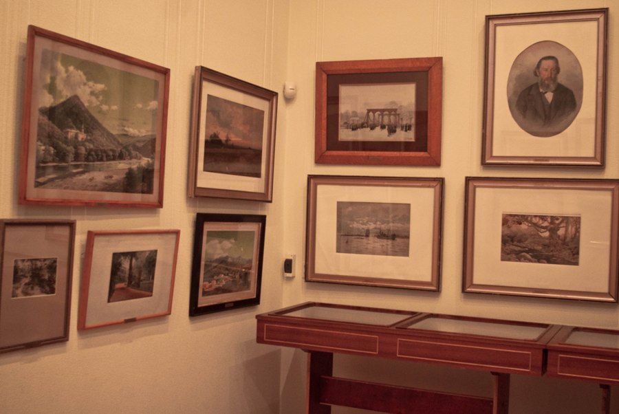 В Севастополе открылась выставка русской акварели