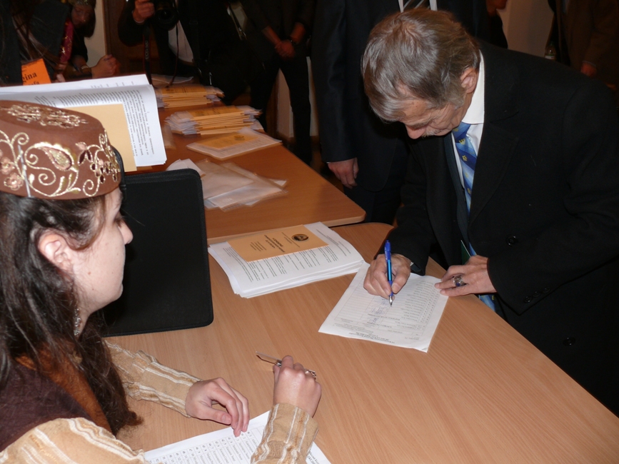 Открылся курултай крымских татар в Крыму