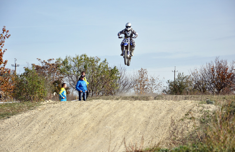 В Симферополе посоревновались гонщики на мотоциклах