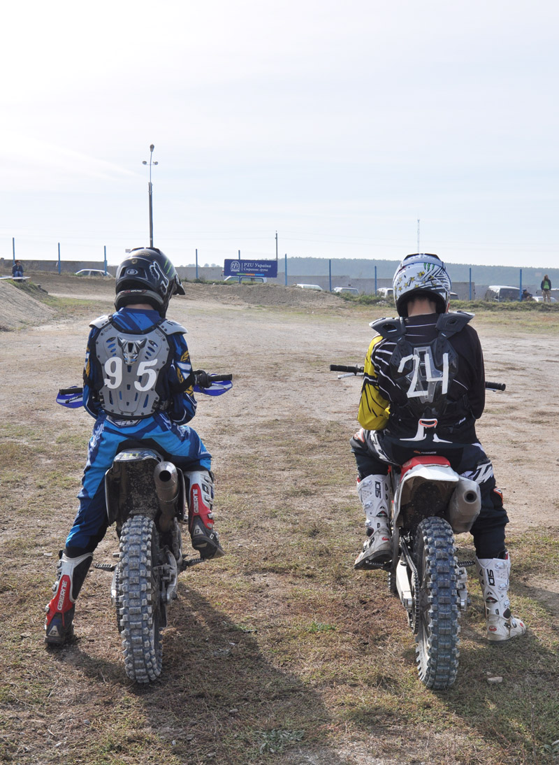 В Симферополе посоревновались гонщики на мотоциклах