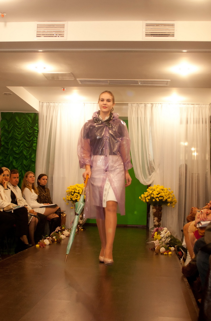 В Севастополе прошел модный показ «Осенние мотивы»