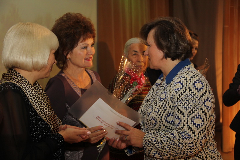 В Симферополе отметили День социального работника