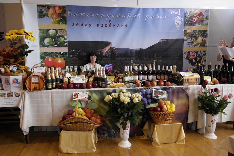 В Ялте открылась выставка-ярмарка «Покупай крымское»