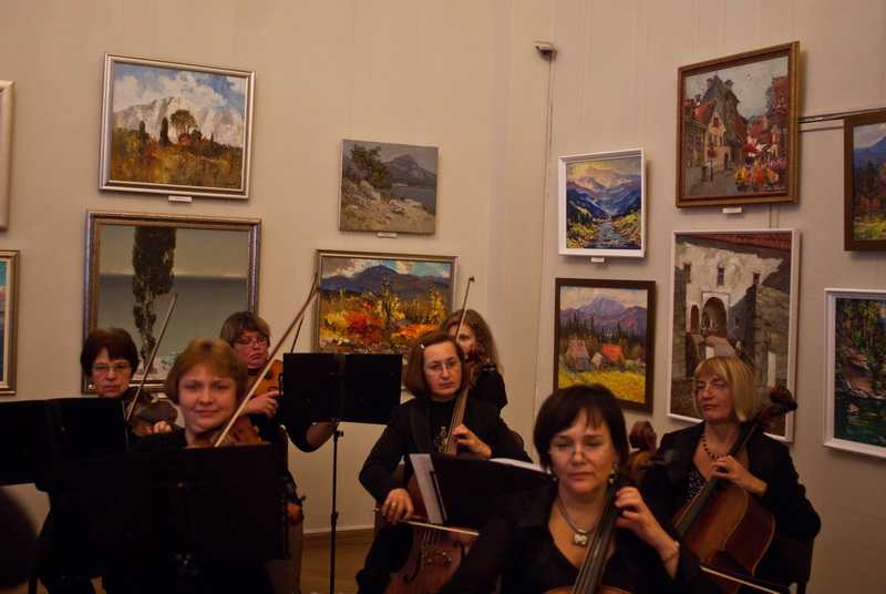 В Севастополе открылась выставка международного Батилиманского пленэра