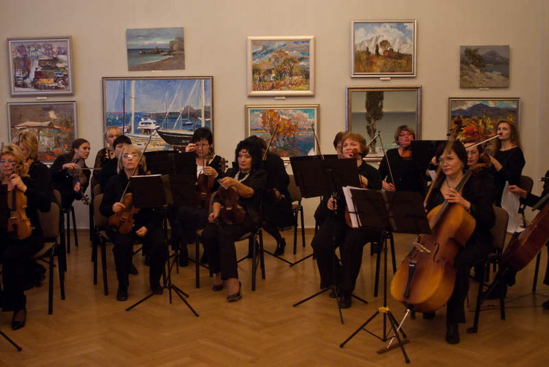 В Севастополе открылась выставка международного Батилиманского пленэра