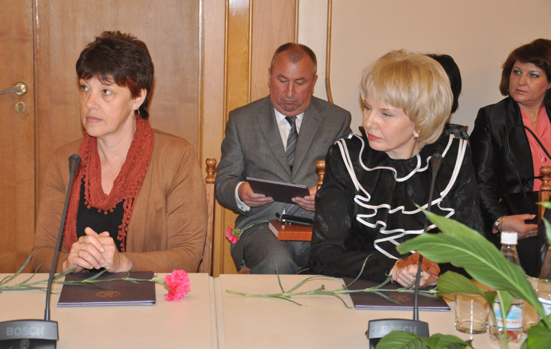 В парламенте Крыма чествовали работников социальной сферы