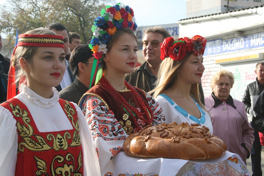 В Симферополе провели третью осеннюю ярмарку