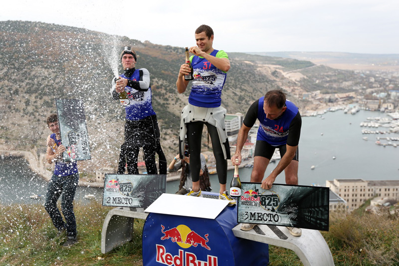 В Балаклаве прошли первые в Украине соревнования по триатлону