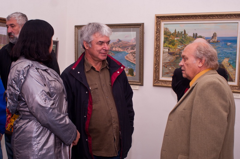 В Севастополе открылась персональная выставка Владимира Ольхова