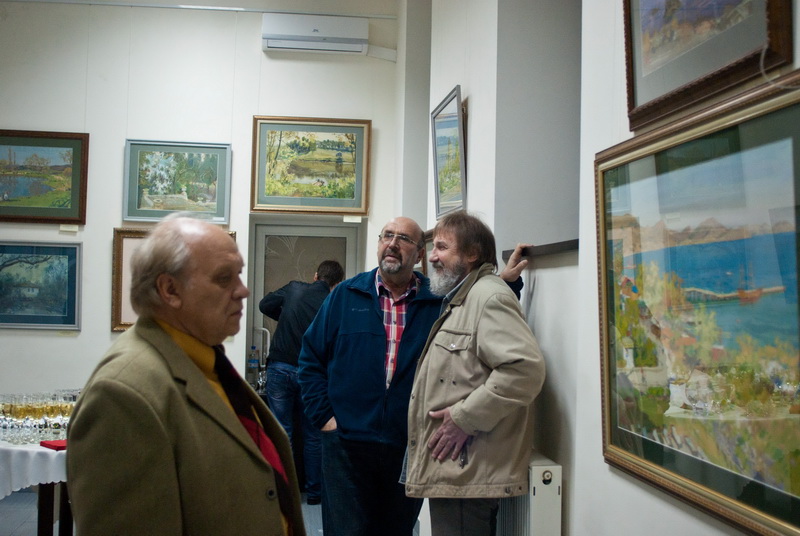 В Севастополе открылась персональная выставка Владимира Ольхова
