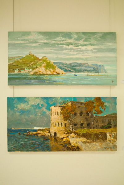 В Севастополе открылась выставка по итогам пленэра «Аквамарин»