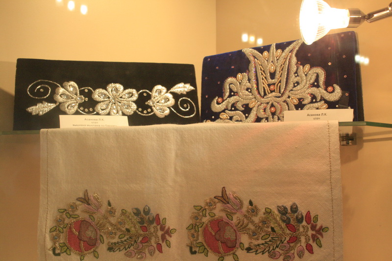 В Симферополе открылась выставка элементов крымскотатарской культуры