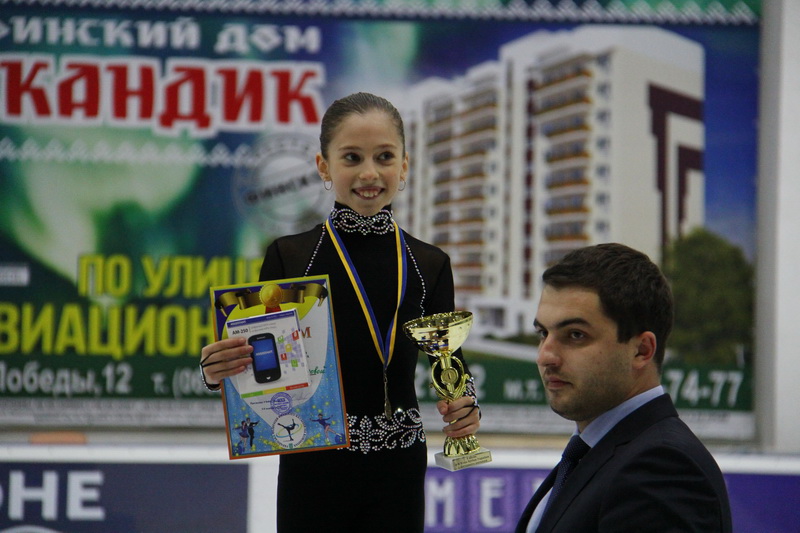 В Симферополе проходит этап кубка Украины по фигурному катанию