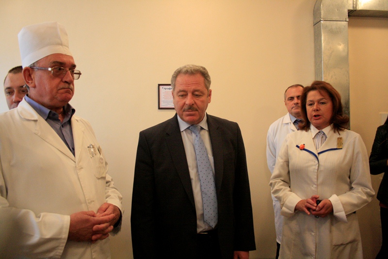 В онкодиспансере Симферополя презентовали новый маммограф