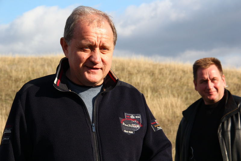 Крымский премьер посадил клены в Симферопольском районе