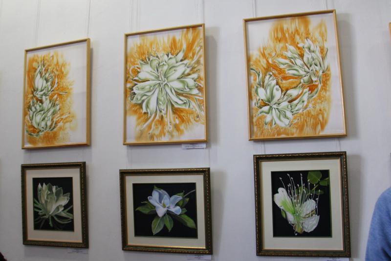 В Симферополе открылась биеннале самодеятельных художников