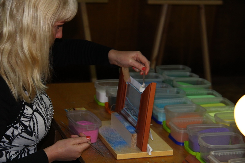 В Симферополе открылась биеннале самодеятельных художников