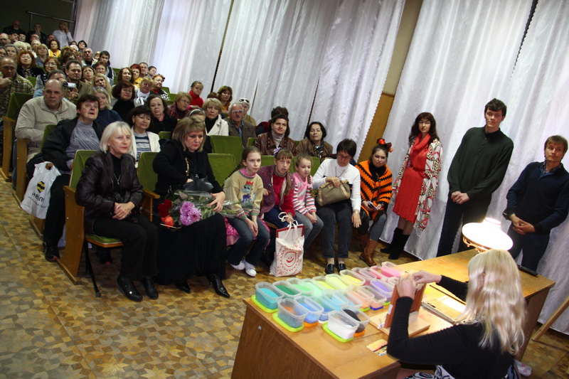 В Симферополе открылась биеннале самодеятельных художников