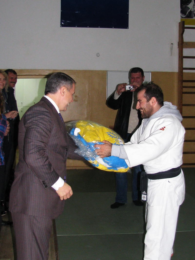 Спикер Крыма побывал на тренировке у дзюдоистов