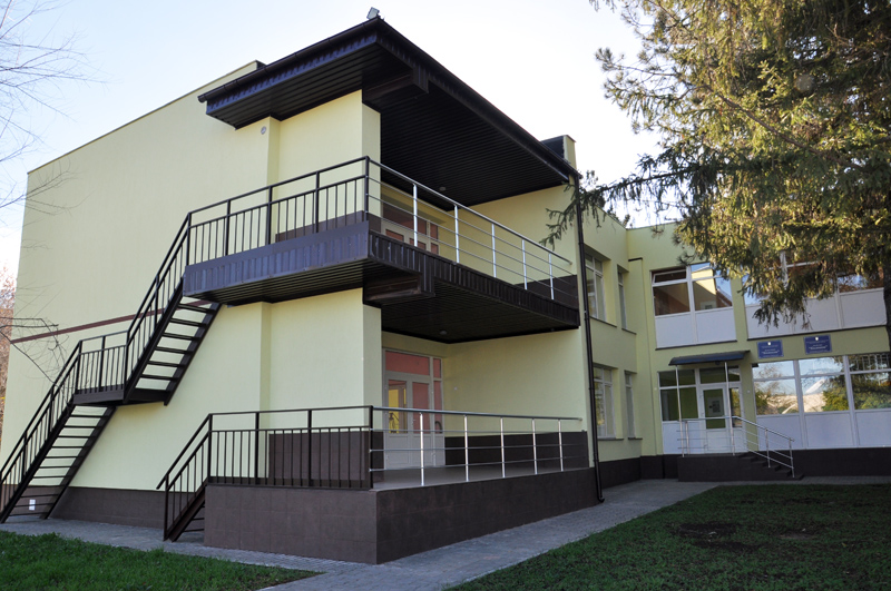 Крымский премьер посетил социальные объекты Красногвардейского района