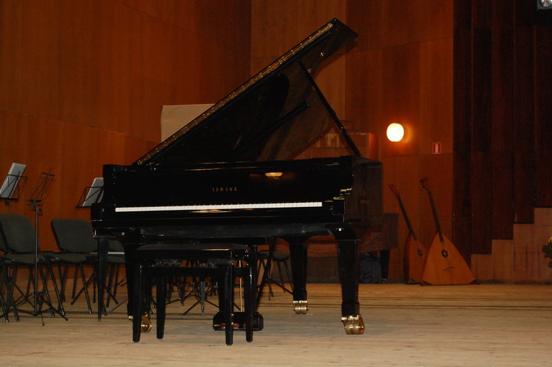 В Симферополе открылся международный конкурс пианистов