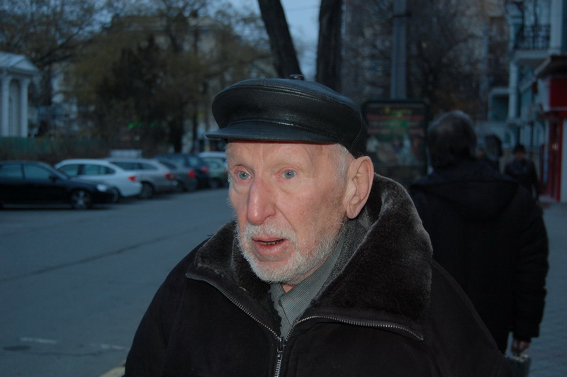 Симферопольцы считают, что политика правительства должна идти на благо народа