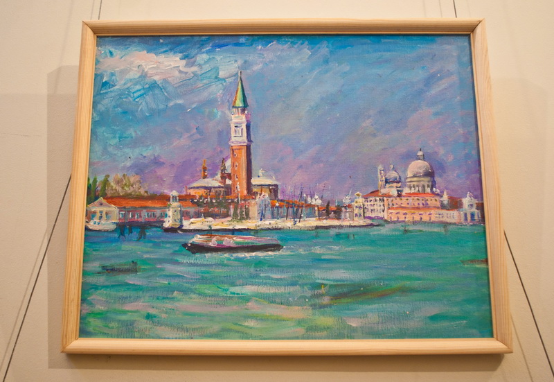 В Севастополе открылась выставка Александра Десятникова 