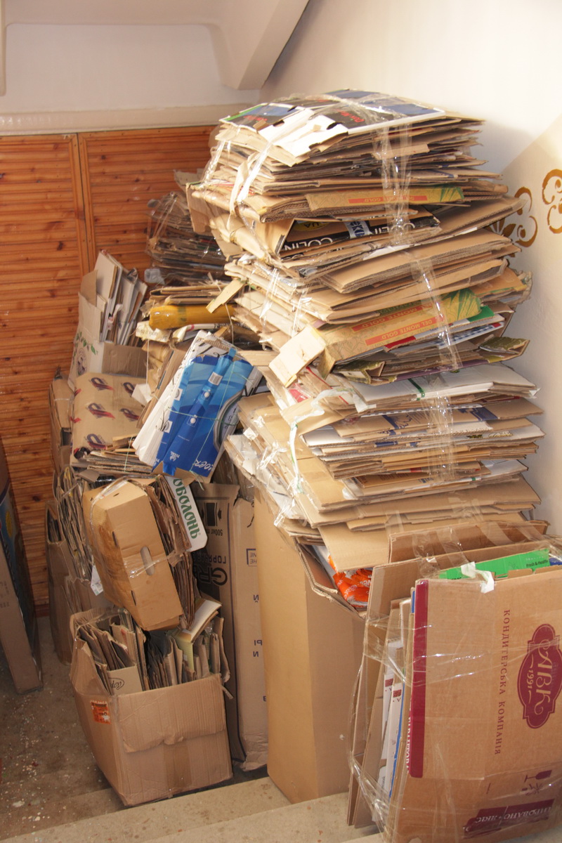 В Симферополе 25 учебных заведений присоединились к акции по сбору макулатуры