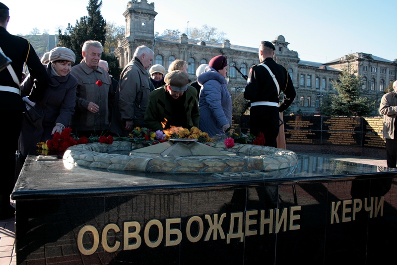 В Керчи провели день Верховной Рады АРК