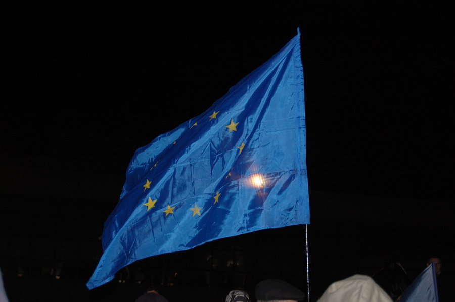 В Симферополе прошла немногочисленная акция в поддержку ассоциации Украины с ЕС