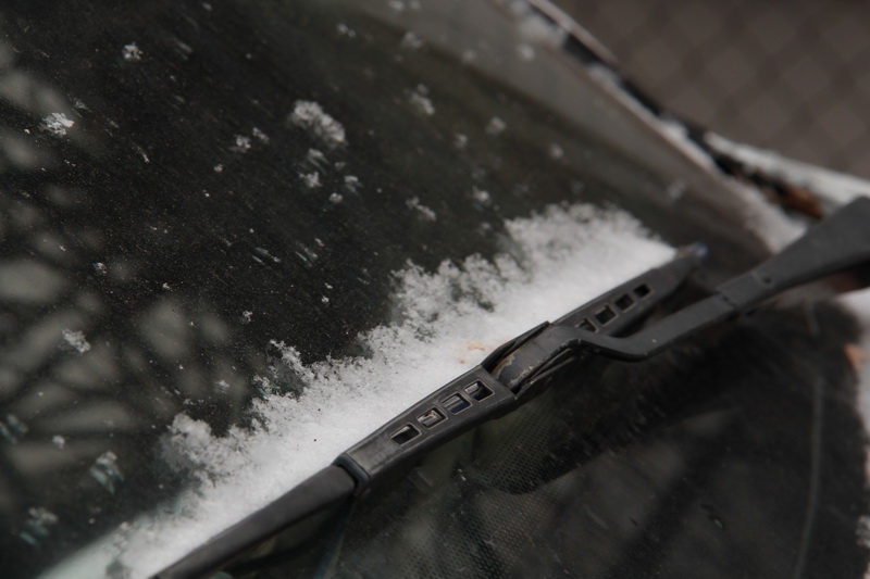 В Симферополе выпал первый снег