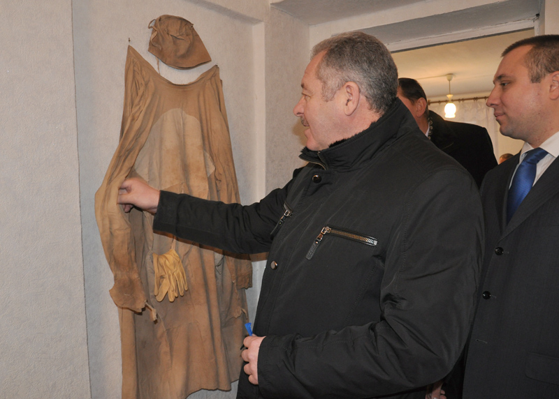 В Старом Крыму открыли памятник кардиохирургу Амосову