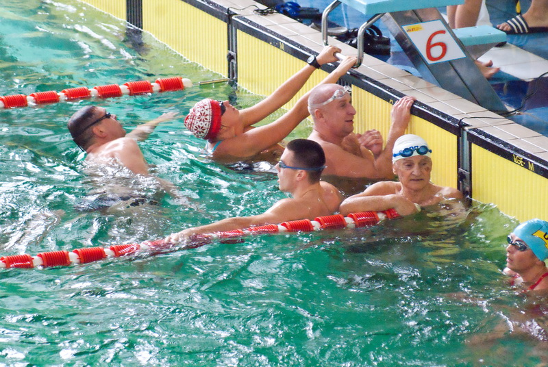 В Севастополе проходит чемпионат Украины по плаванию