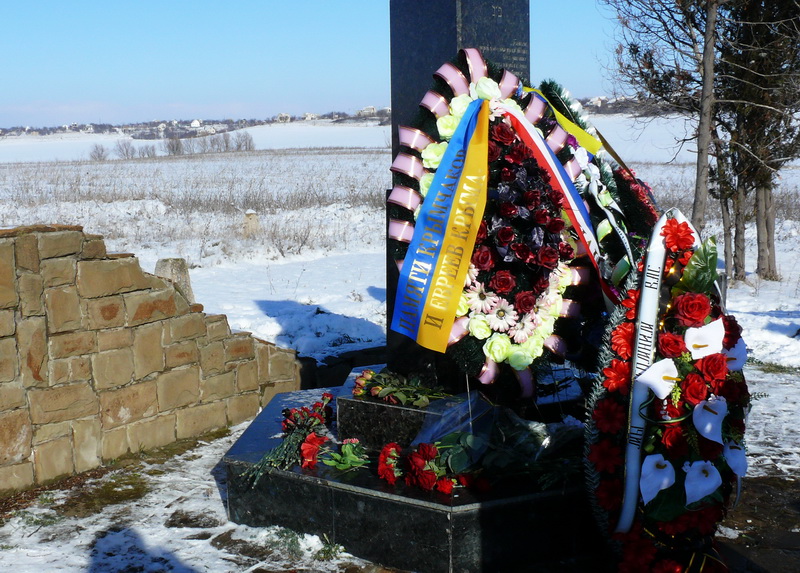 В Крыму почтили память расстрелянных евреев и крымчаков