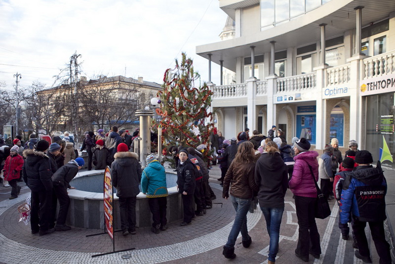 В Севастополе открылась ярмарка «Рождественские традиции»