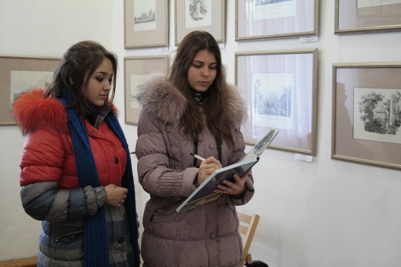 В Симферополе открылась выставка «Эпоха Романовых в графическом искусстве»