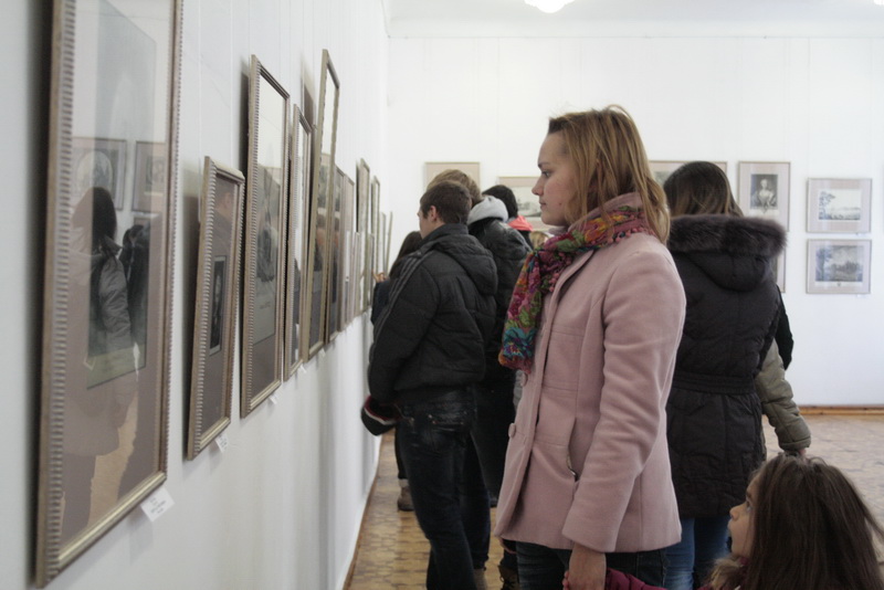 В Симферополе открылась выставка «Эпоха Романовых в графическом искусстве»