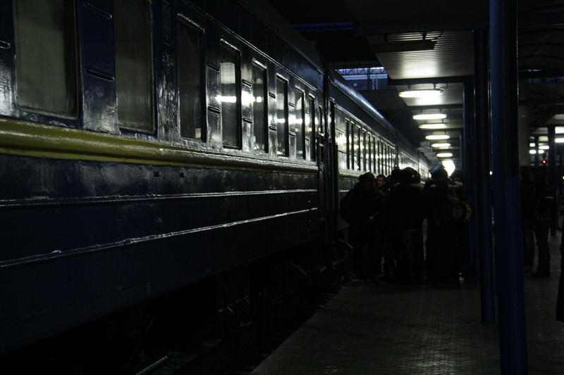 Симферопольцы отправились на Евромайдан поездом