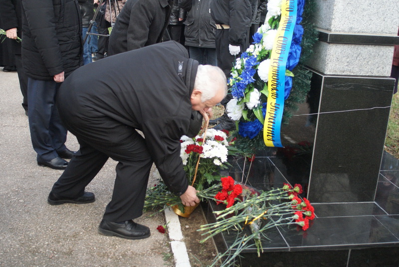 В Севастополе провели митинг ко Дню ликвидаторов аварии на ЧАЭС