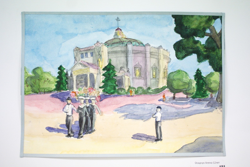 В Севастополе прошел аукцион детских рисунков