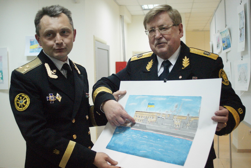 В Севастополе прошел аукцион детских рисунков