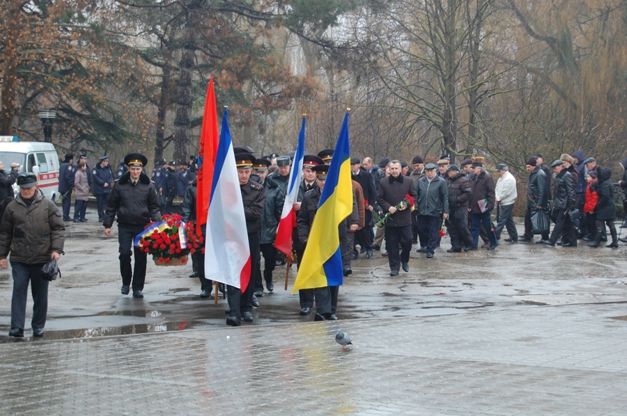 В Симферополе почтили память погибших чернобыльцев