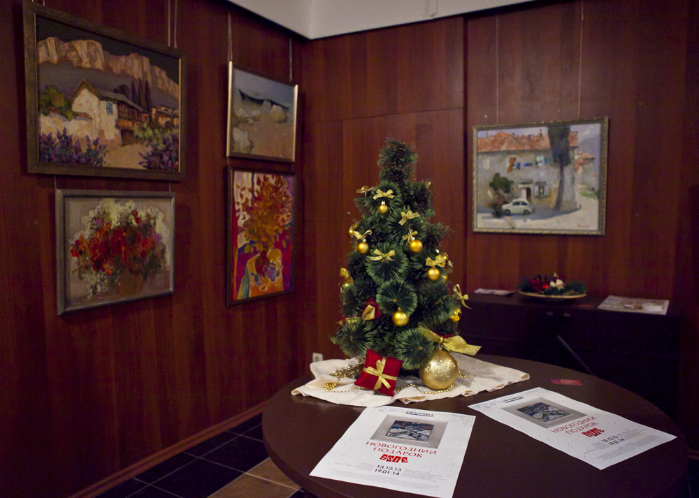 В Севастополе открылась новогодняя выставка