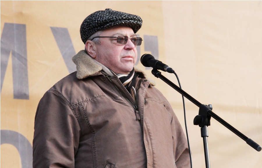 Крымчане вышли на митинг против «оранжевого» переворота