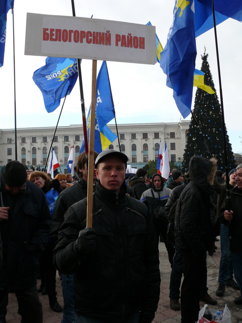 В Киев отстаивать мирное будущее отправилось еще более тысячи крымчан