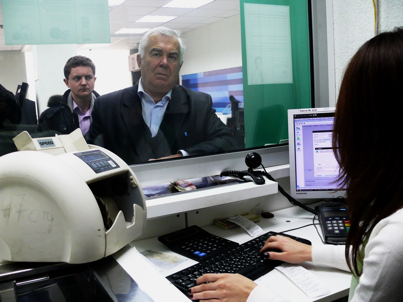 Депутаты Крыма перечислили деньги на нужды общественных штабов