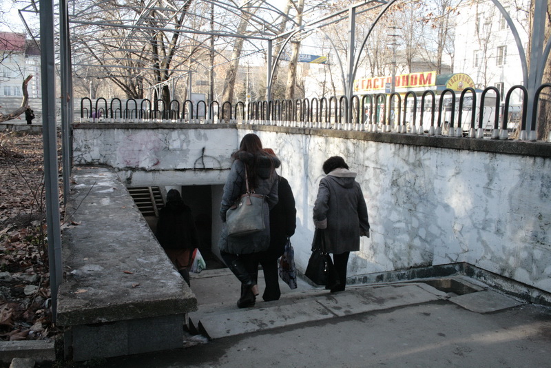 В Симферополе реконструируют подземный переход на улице Киевской