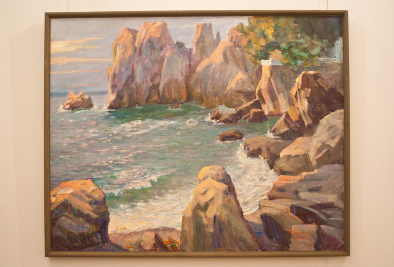 В Севастополе открылась выставка «Прогулки по Крыму»