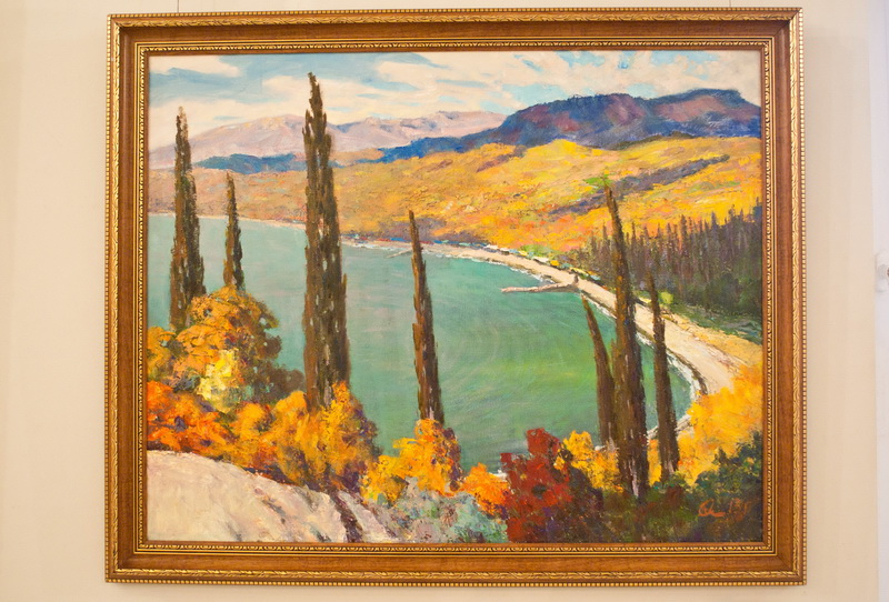 В Севастополе открылась выставка «Прогулки по Крыму»