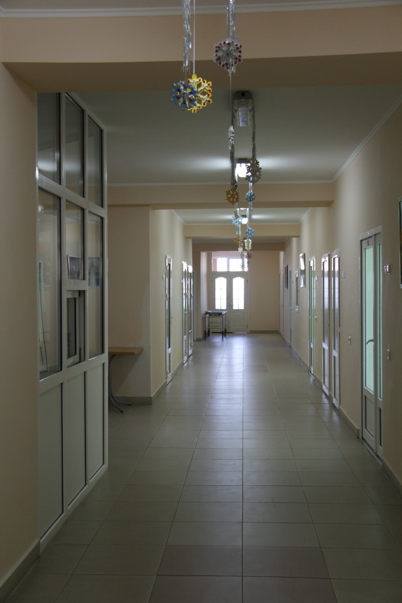 В Симферополе пациенты детской клинической больницы получили подарки ко Дню святого Николая